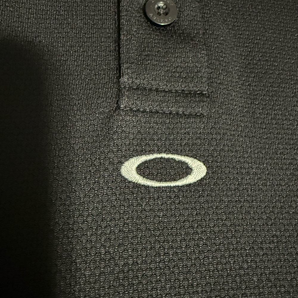 Oakley Men's Black Polo Shirt - Picture 3 of 6